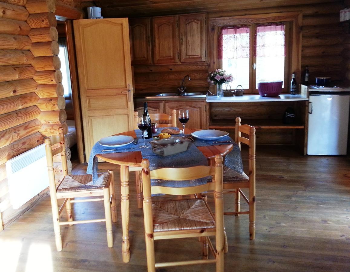 Camping Les Portes Du Beaujolais Anse Exterior foto